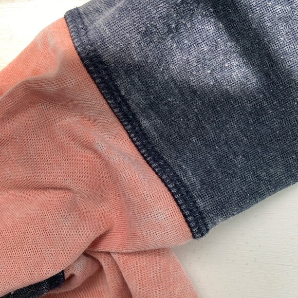 RIPCURL crewneck sweatshirt!! SIZE XS - Picture 6 of 6